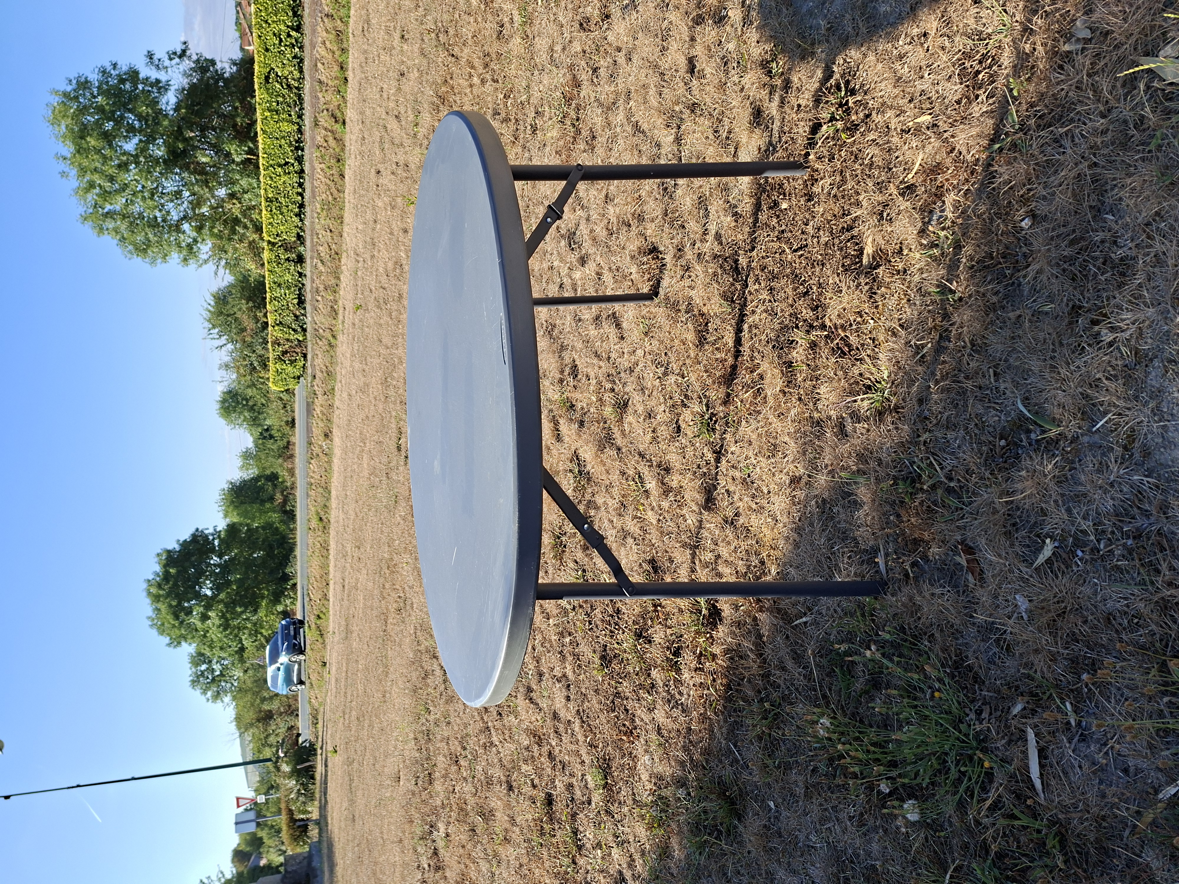 TABLE RONDE - 110cm 6.30 euros