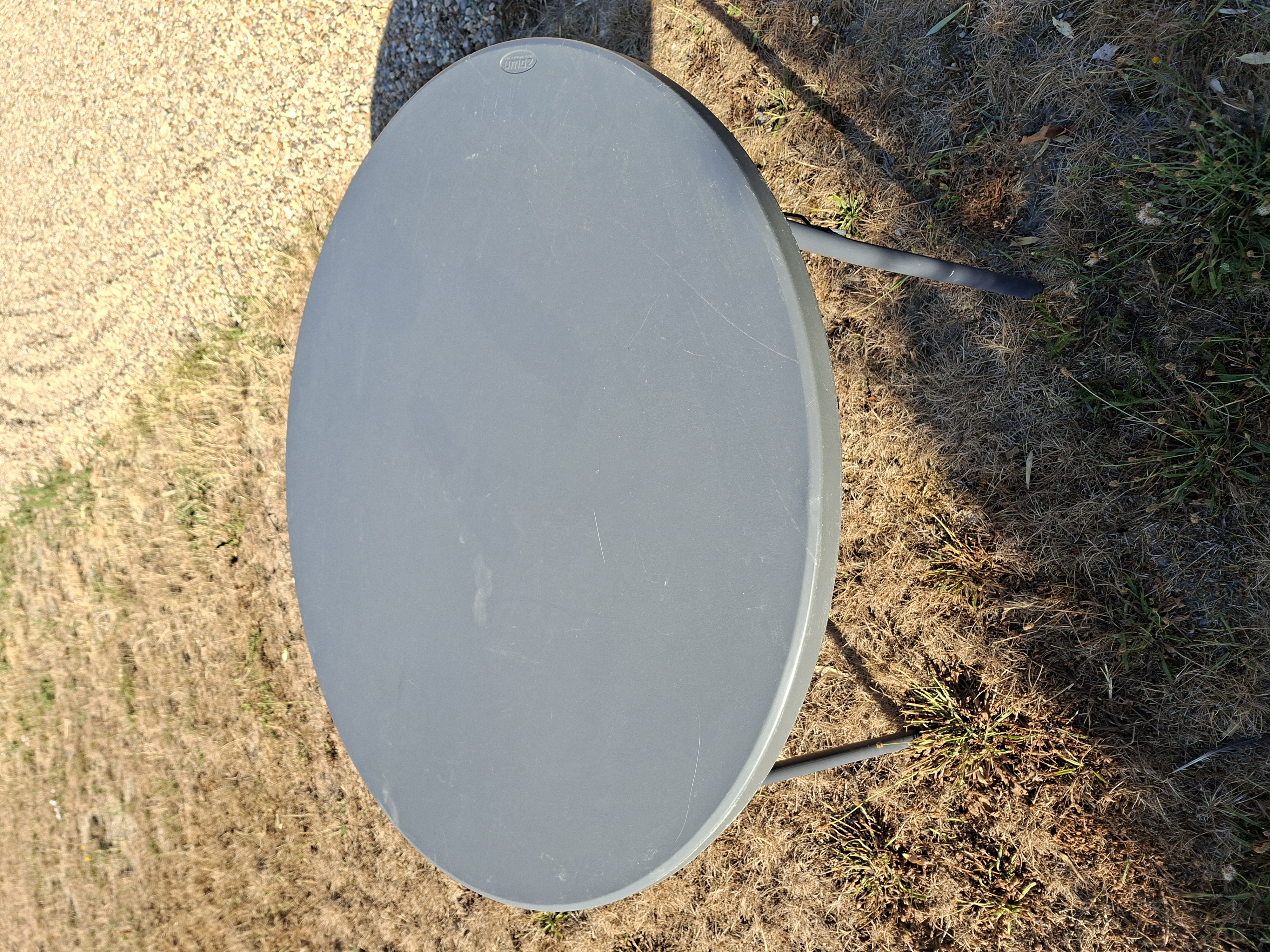 Table Ronde 110cm - 6.30 euros