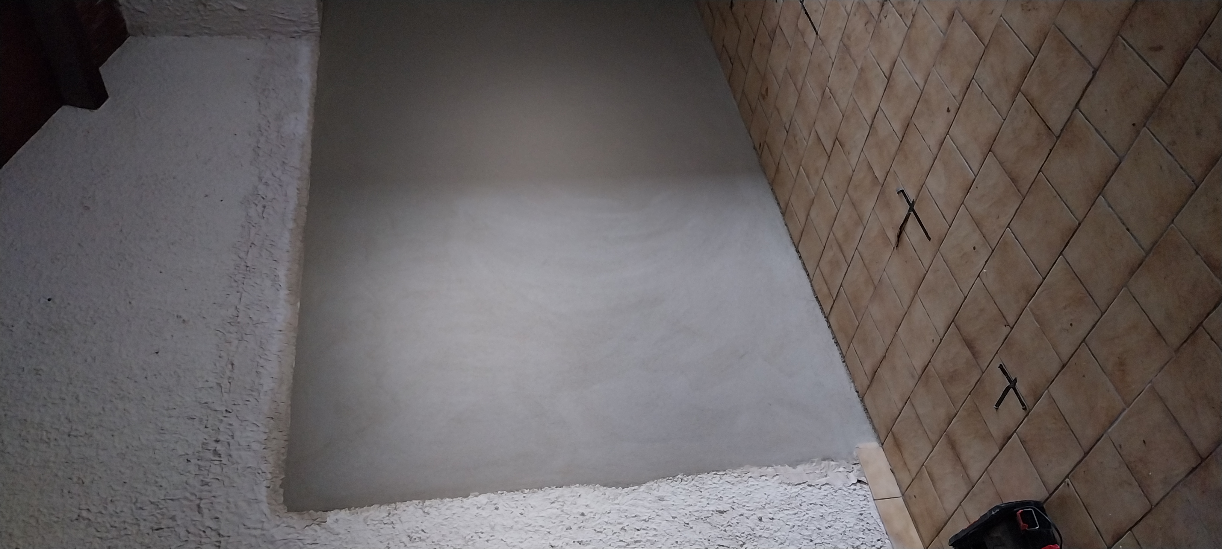 Enduit mur intérieur de la laverie