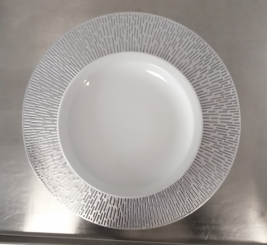 ASSIETTE CREUSE 23cm : 0,25 euros
