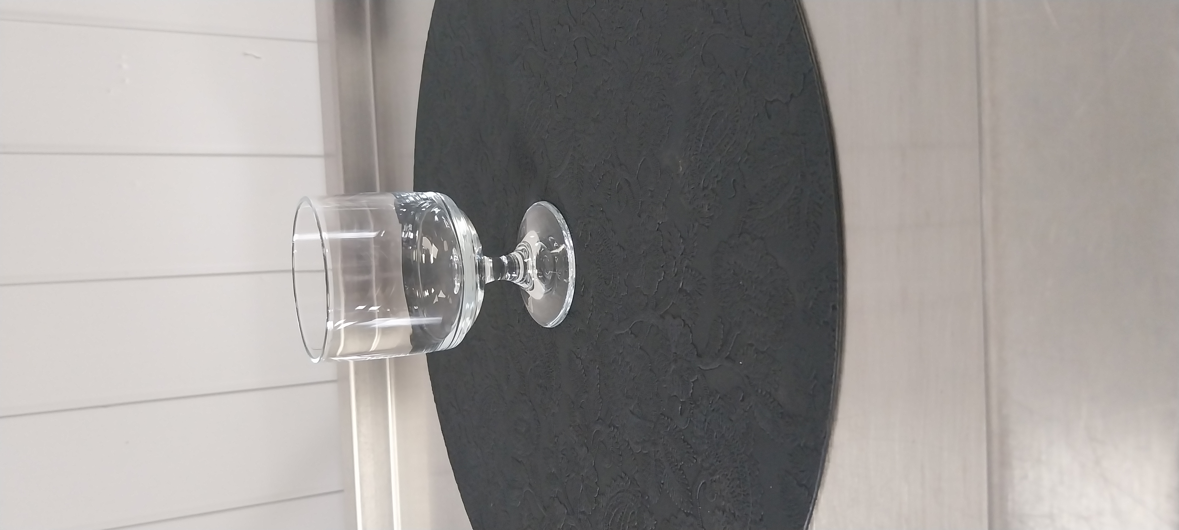 VERRE A PIED RESTO 15 cl -     0.20 euros